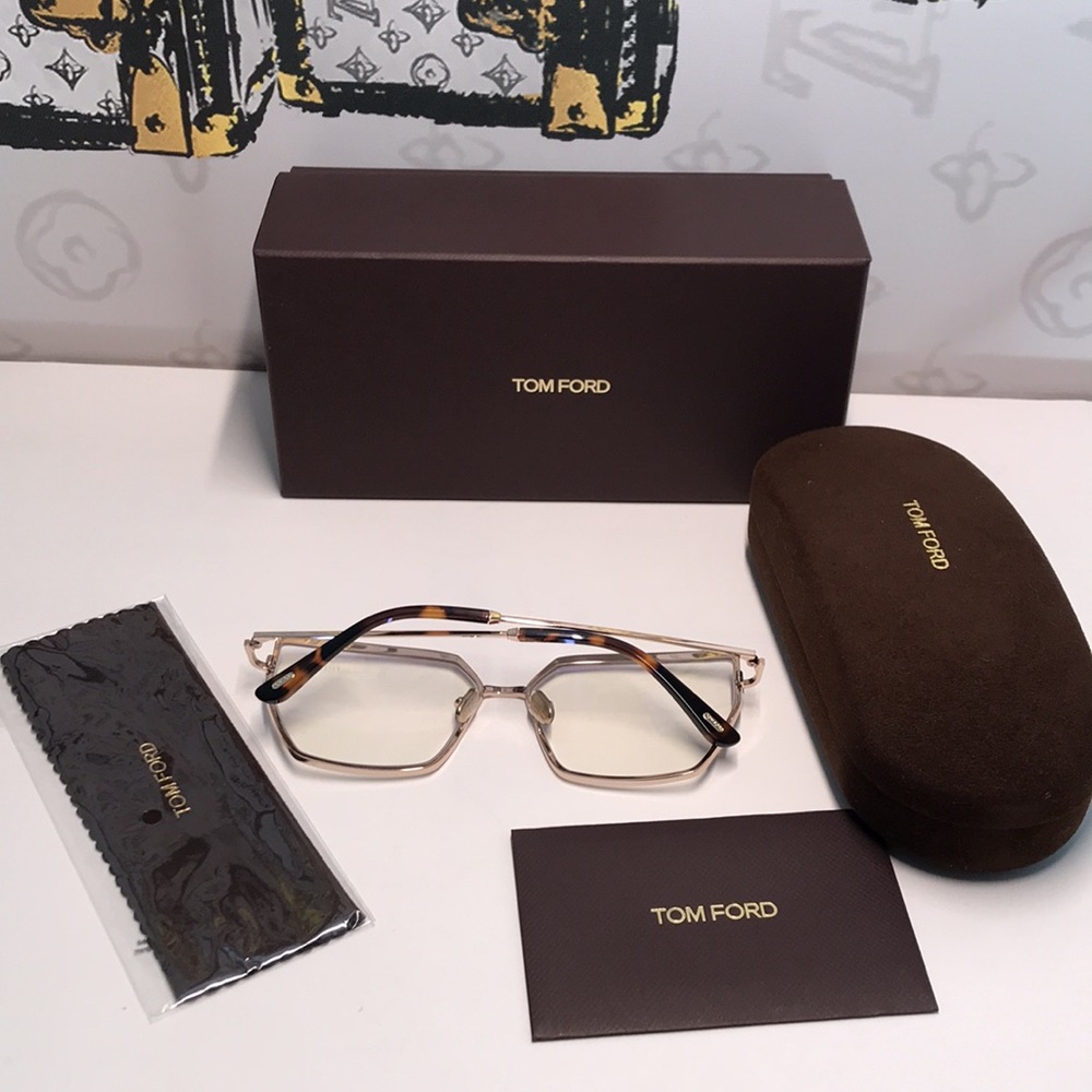 New Authentic Tom Ford Women's Gold Frame Glasses TF5946-B 028 - Picture 9 of 12
